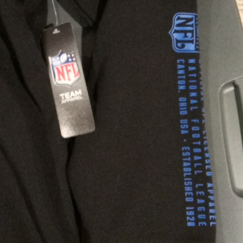 Brand new men's NFL hoodie - Picture 2 of 6